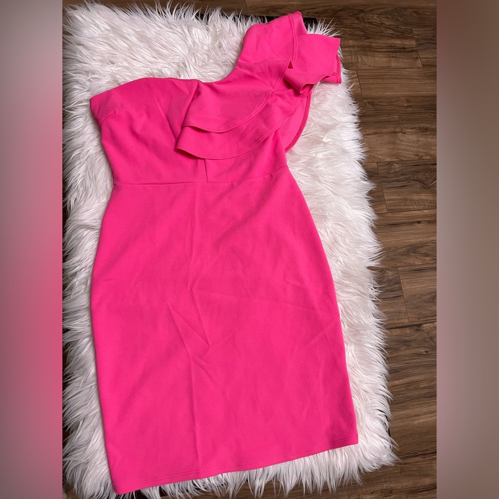 One ruffled shoulder pink dress